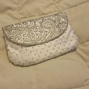 5/$25⭐ Beaded Crossbody or Clutch